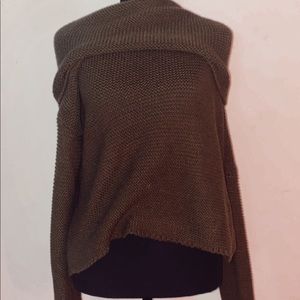 Off-the shoulders sweater